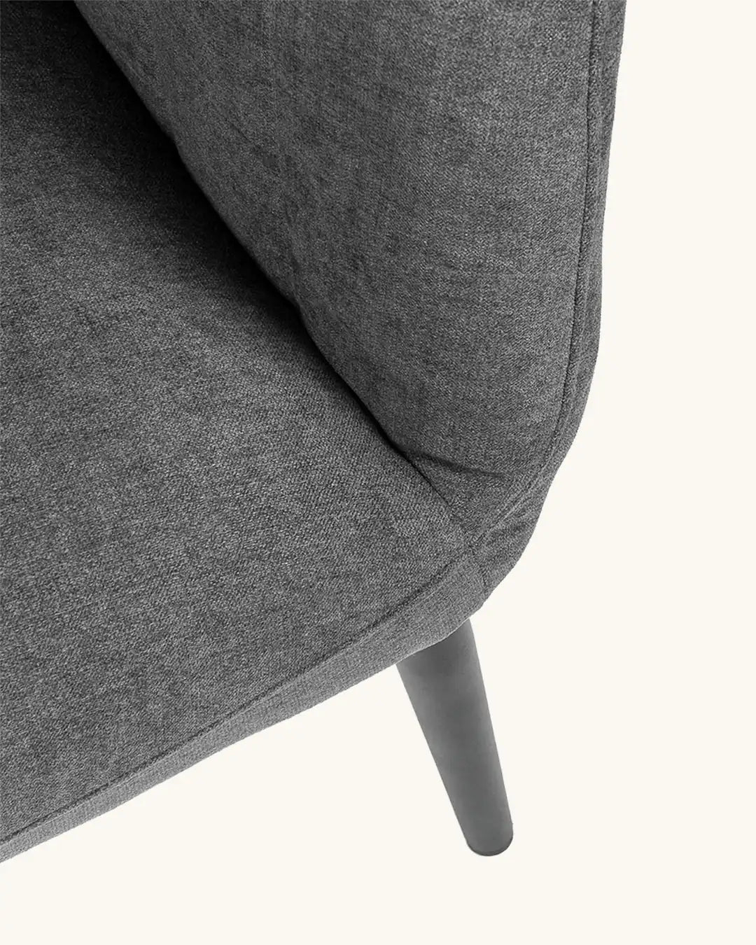 Ayaan // Gris oscuro