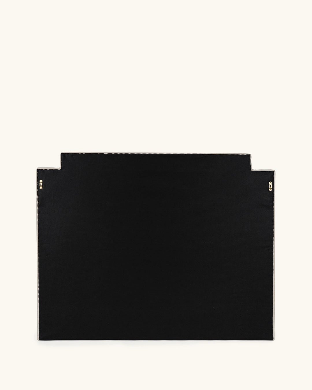 Luann // 135-140 bege