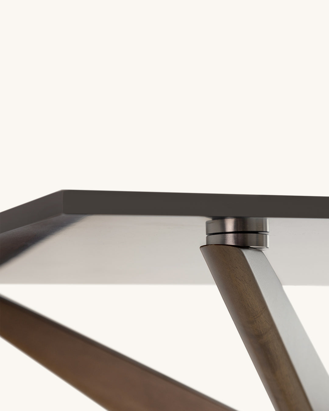 Kikale // Nogueira Preta 140