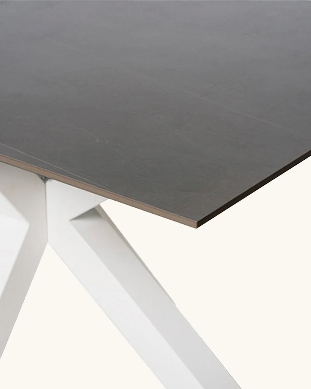 Tabita // Cinza-branco 160