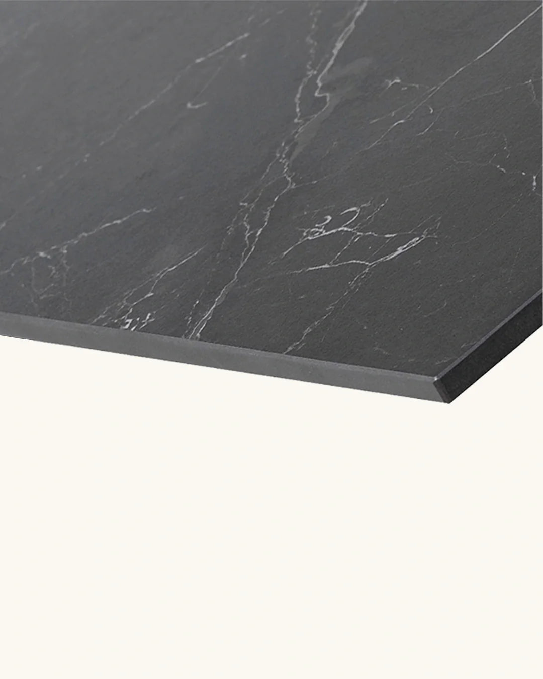 Tabita // Preto-Preto 140