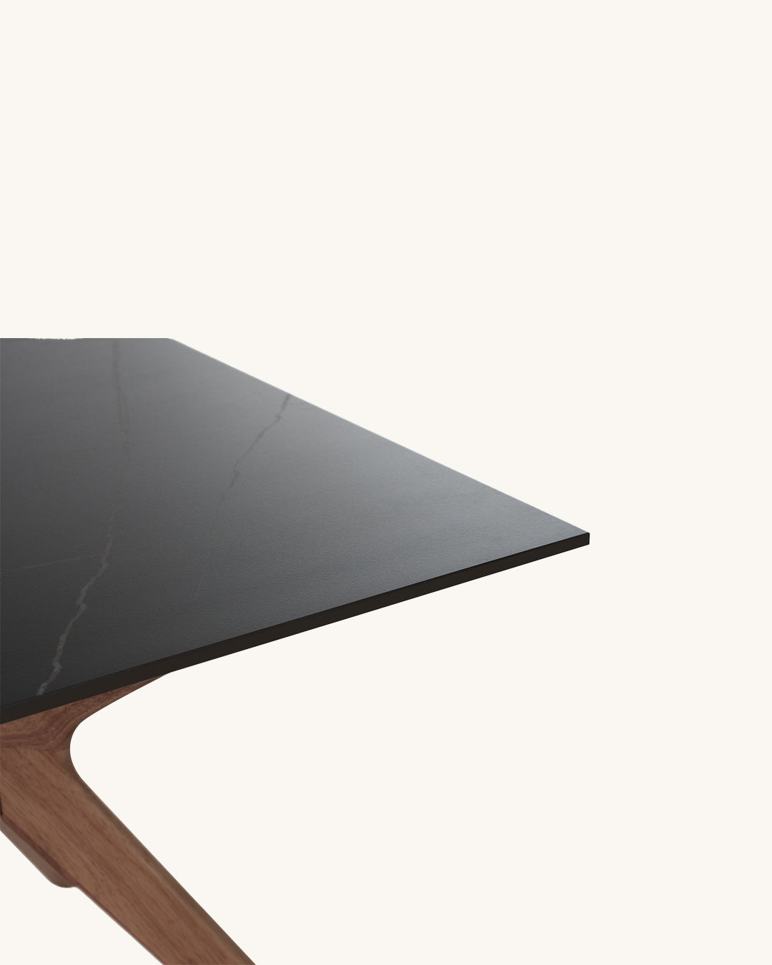 Gampola // Negro-nogal 160