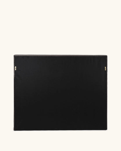 Patterson 135-140 // Taupe