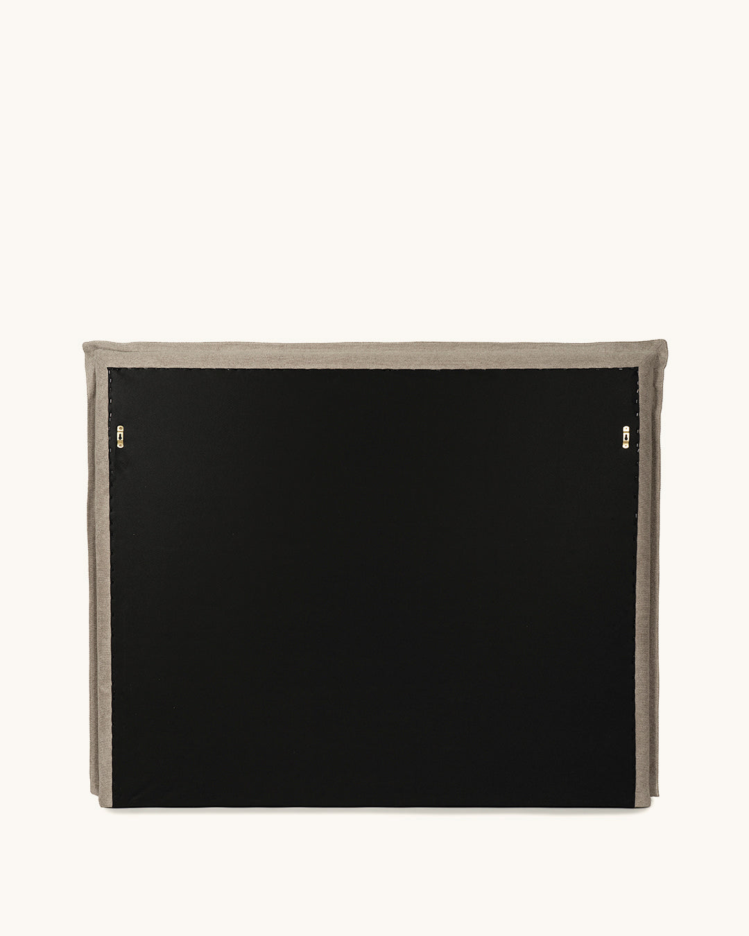 Fisher 135-140 // Taupe