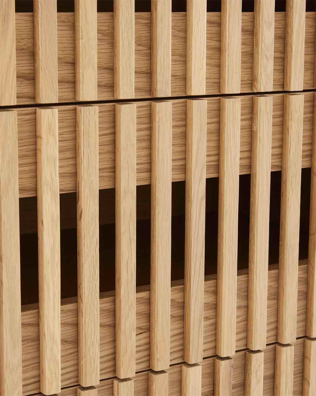 Granville // Cómoda 5 gavetas