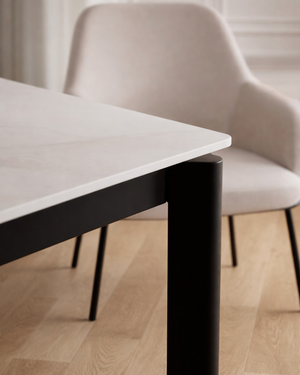 Beatrix // Branco preto 140cm