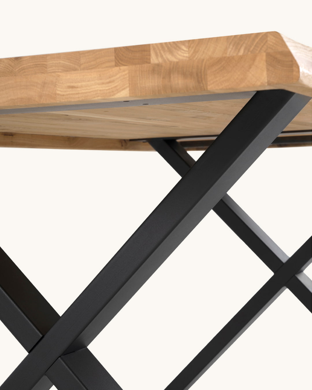 Mesa de jantar Neysa 220 preta