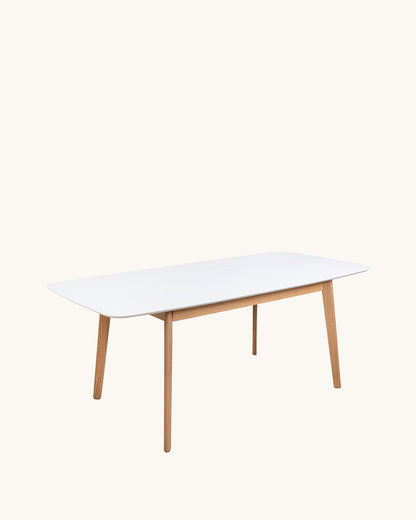 Taina // Branco 140