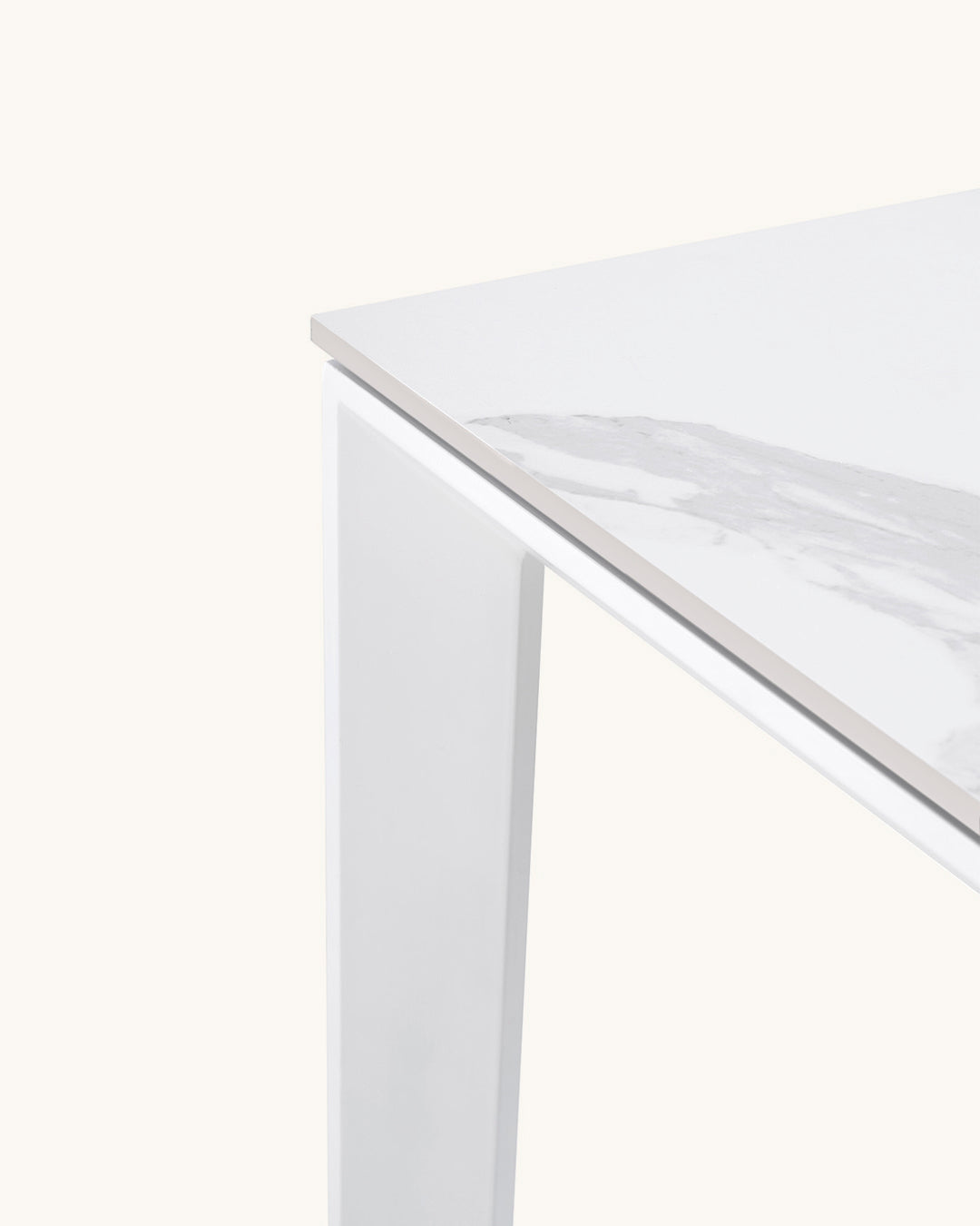 Salla // Mármore branco 140