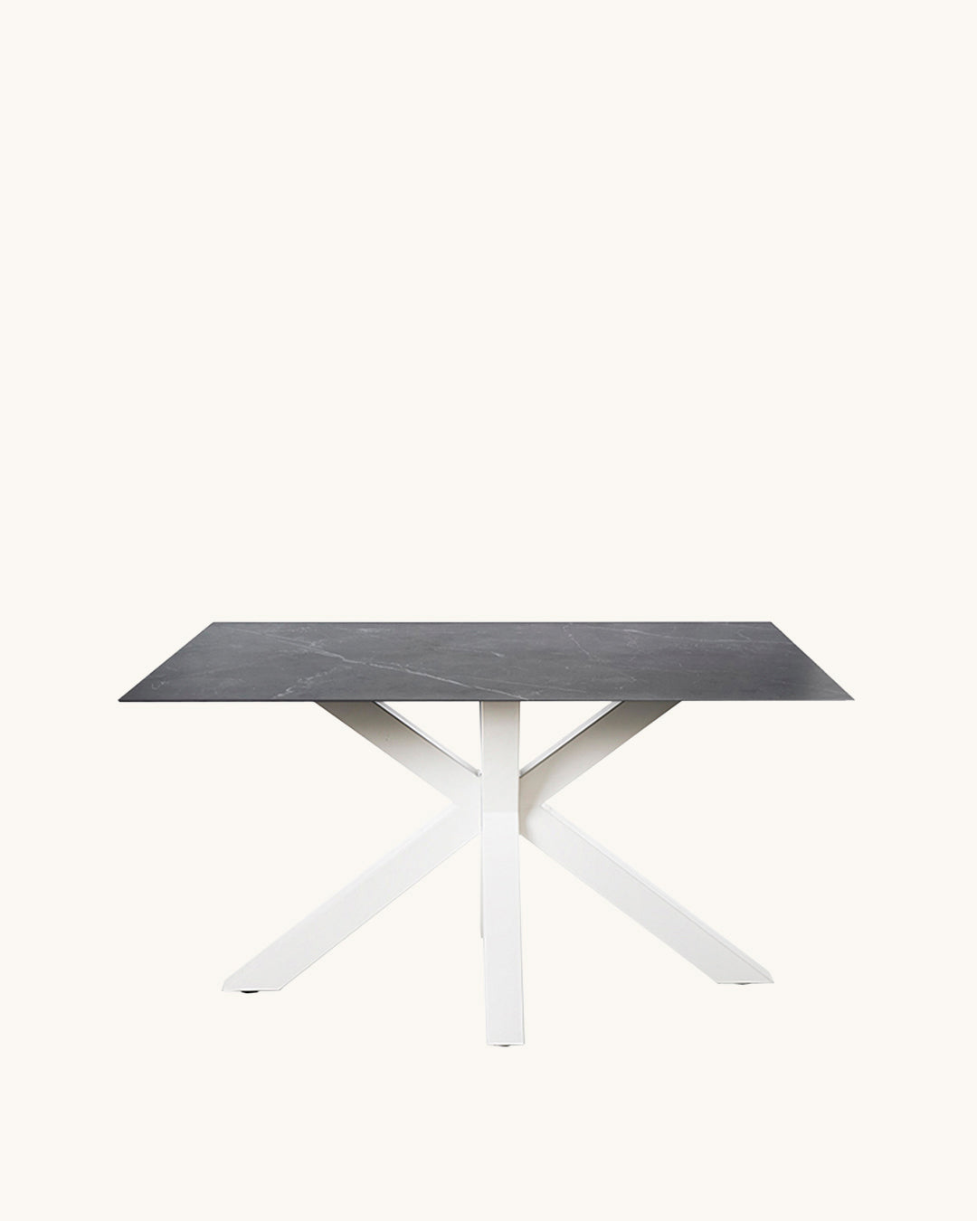 Tabita // Negro-blanco 140