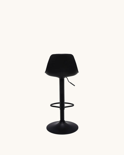 Tumsar // Preto