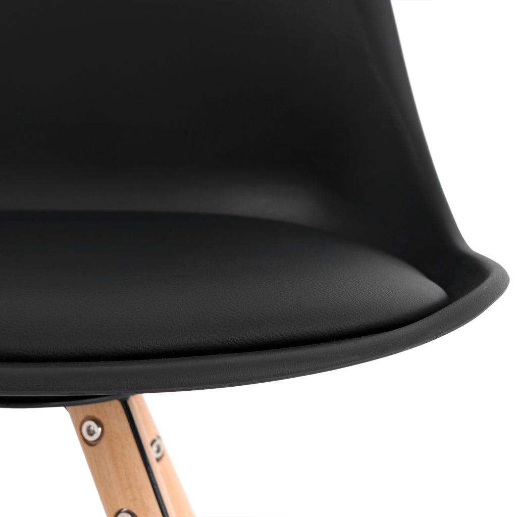Silla nórdica Ankit negra - Detalle asiento